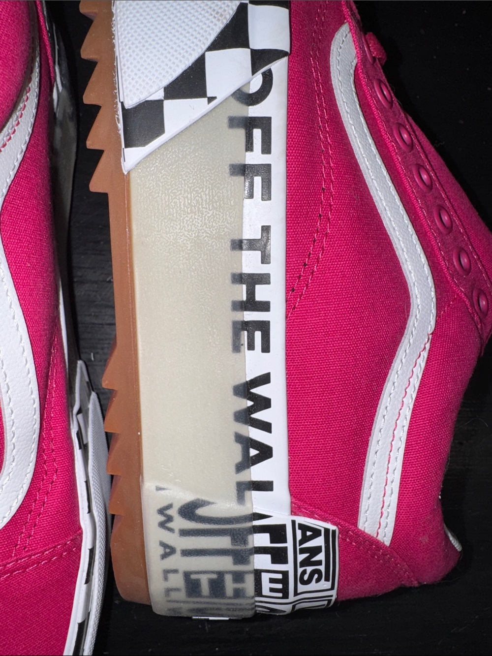VANS off the wall. hot pink women’s platform sneakers size 8.5. NEW with tags. - Picture 9 of 10